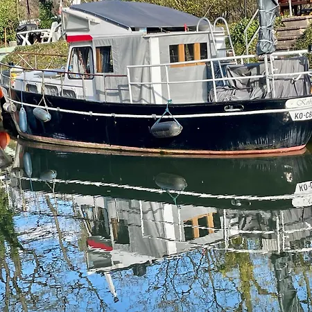 Дом отдыха Traumhaus An Der Lahn- Dreamhouse At River Lahn *