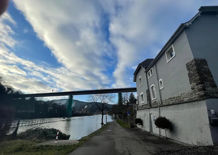 Traumhaus An Der Lahn- Dreamhouse At River Lahn Ferienhaus *